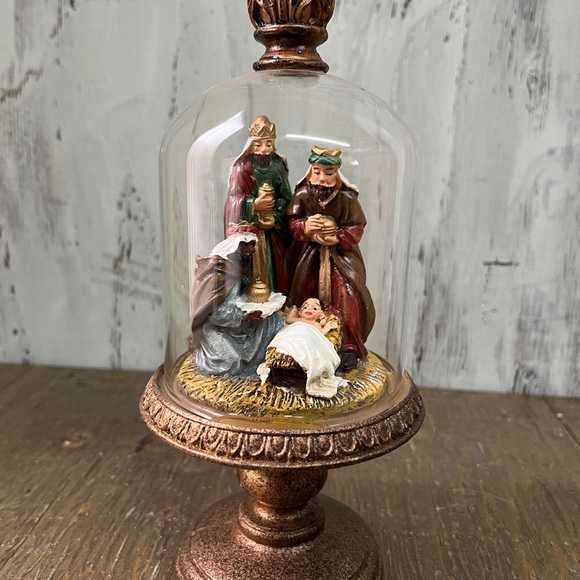 Pair of Elegant Nativity Scenes - Glass Holiday Decor - Picture 1 of 4